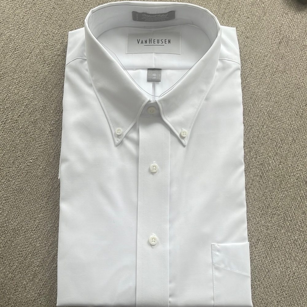 Van Heusen pinpoint Oxford dress shirt NWT
